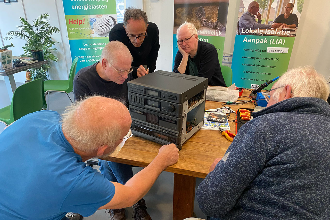 Repair_Cafe_Wijdemeren_AvdH_IMG_6446